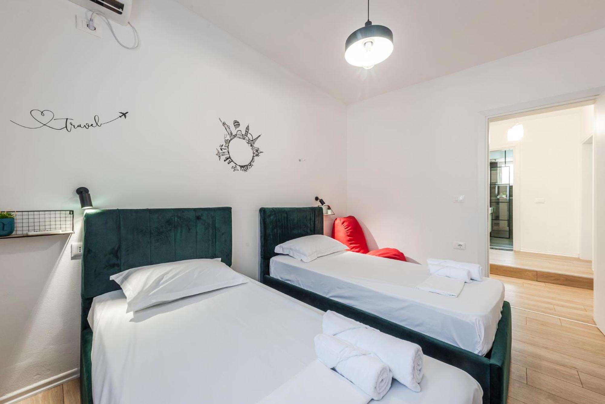 Noir Apartment By Kondo Stays Tiran Dış mekan fotoğraf