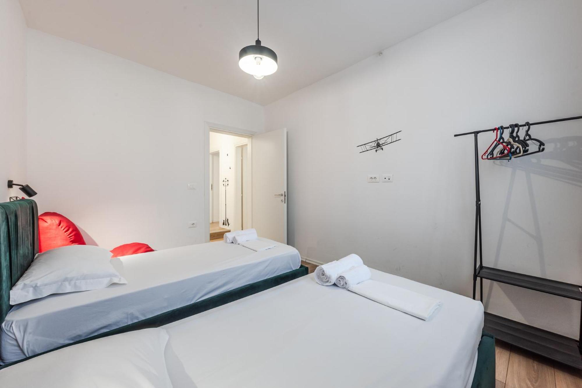 Noir Apartment By Kondo Stays Tiran Dış mekan fotoğraf