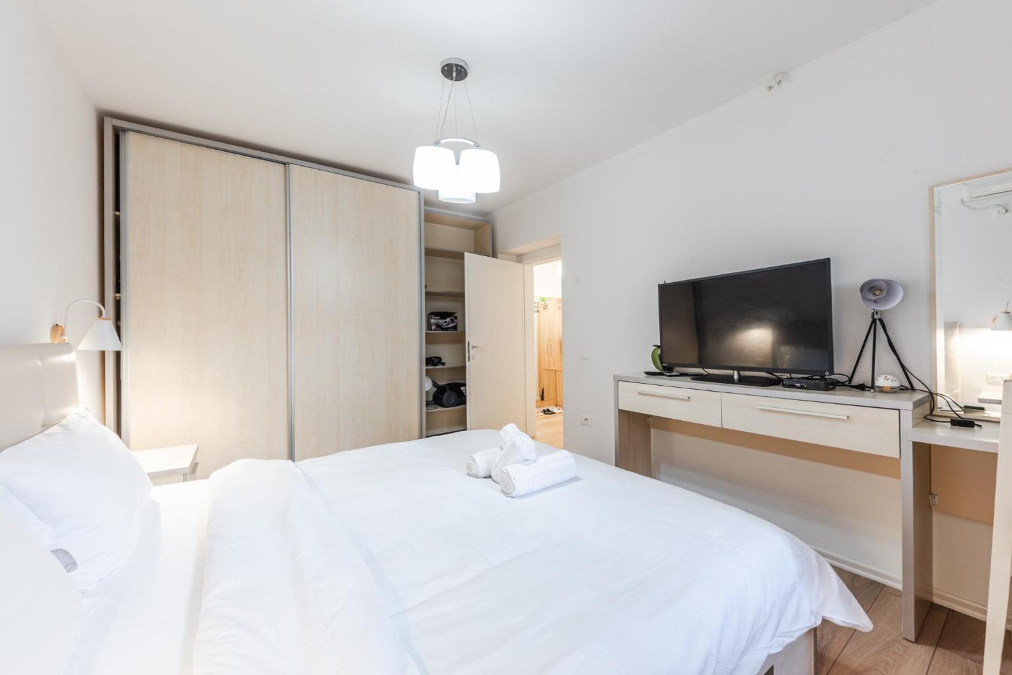Noir Apartment By Kondo Stays Tiran Dış mekan fotoğraf