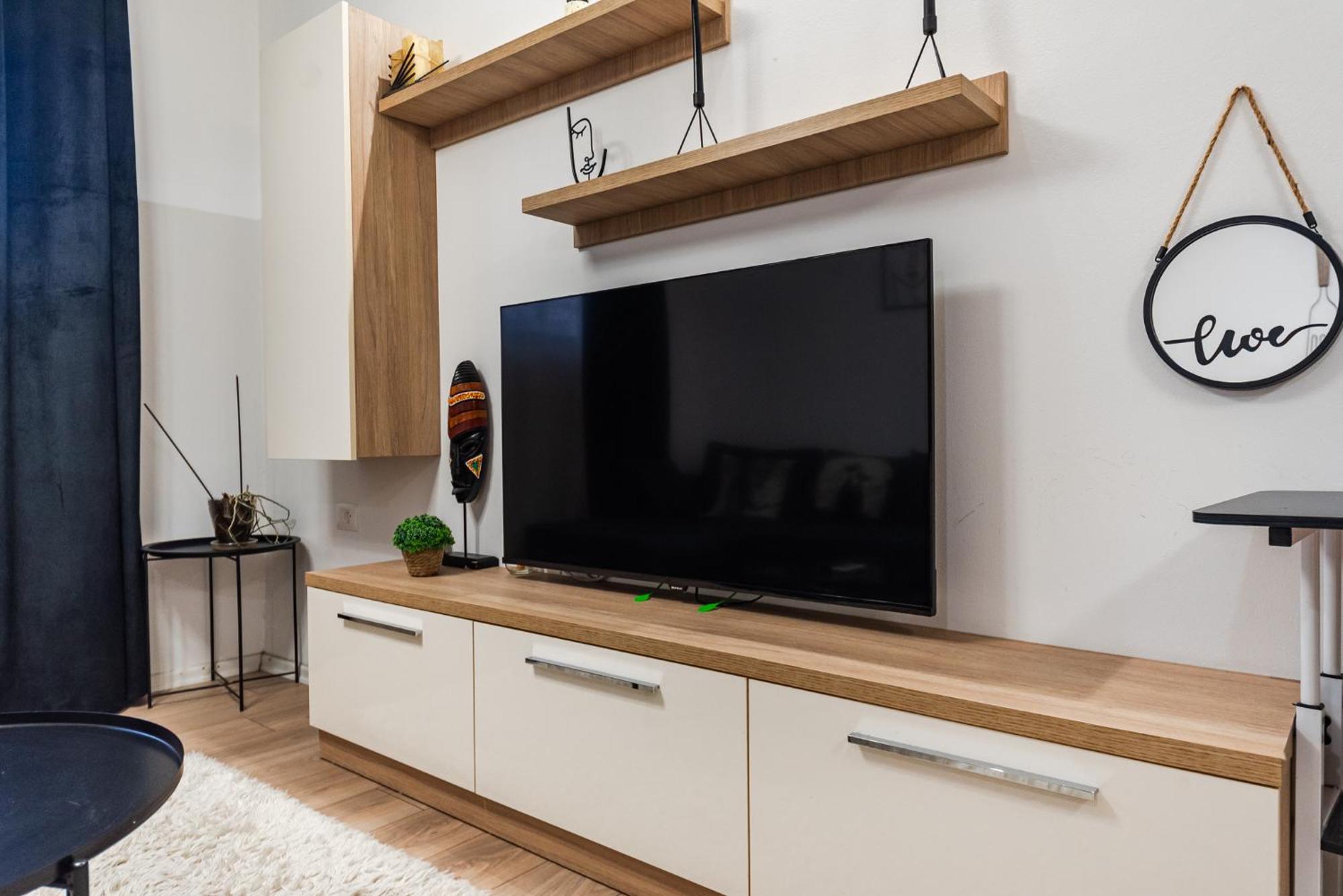Noir Apartment By Kondo Stays Tiran Dış mekan fotoğraf